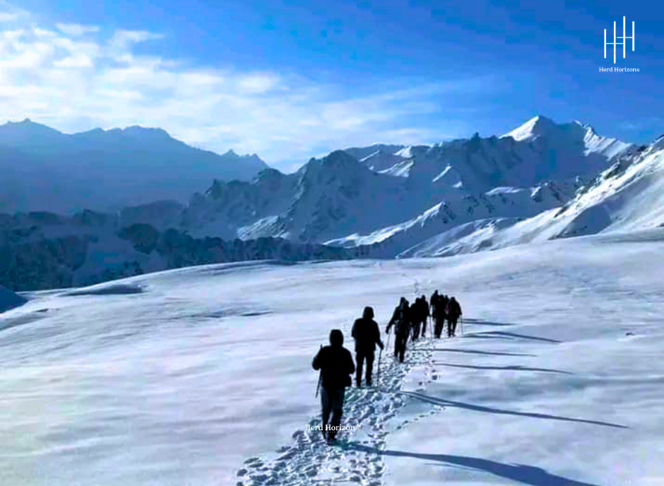Summer-Monsoon treks in India are nothing without Sar Pass